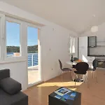 Kamelicina Iii Vinišće