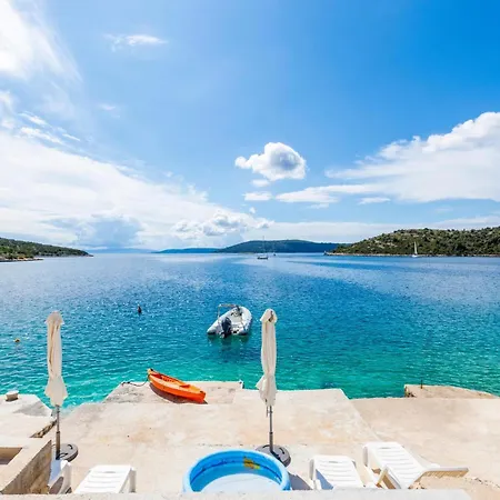 Apartment Amazing In With House Sea View