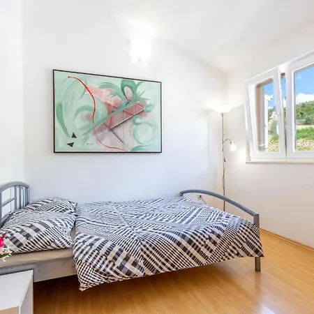 Amazing In With House Sea View Apartment